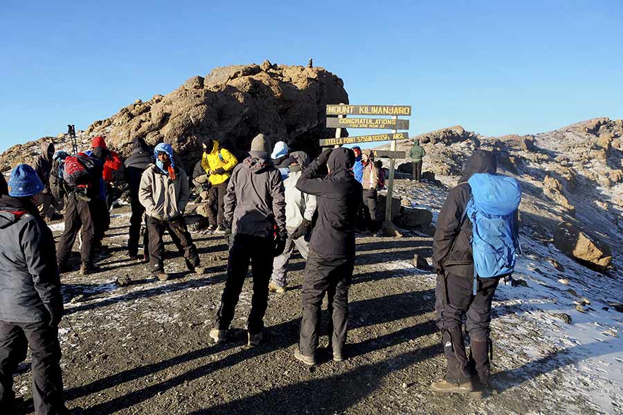 crowds on Kilimanjaro